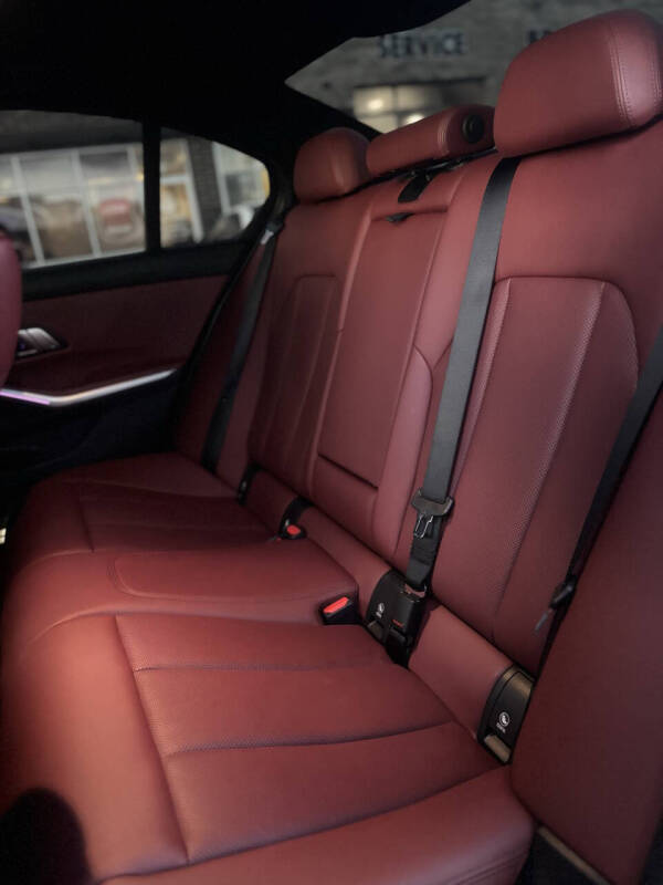 2022 BMW 3 Series 330e