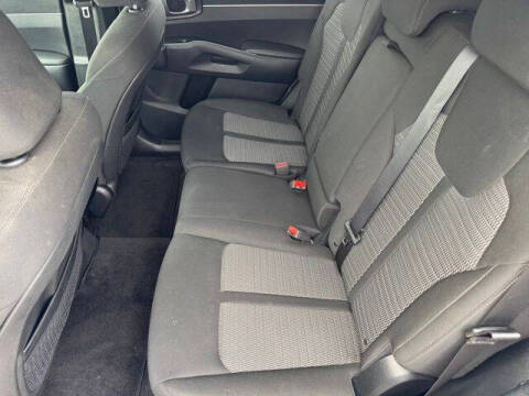 2023 Kia Sorento LX