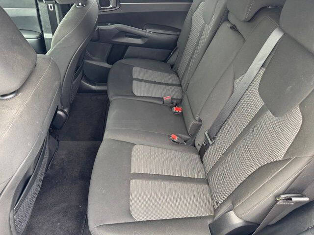 2023 Kia Sorento LX
