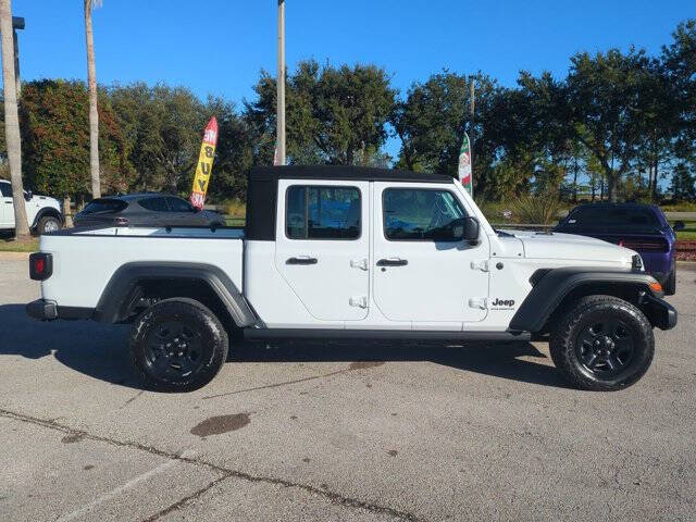 2024 Jeep Gladiator Sport