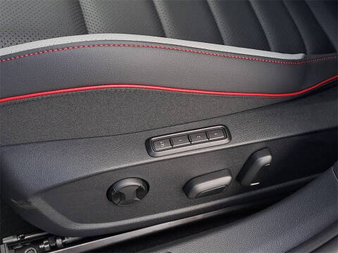 2025 Volkswagen Golf GTI SE