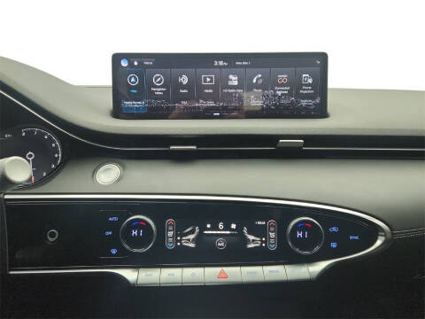 2022 Genesis GV70 2.5T Standard