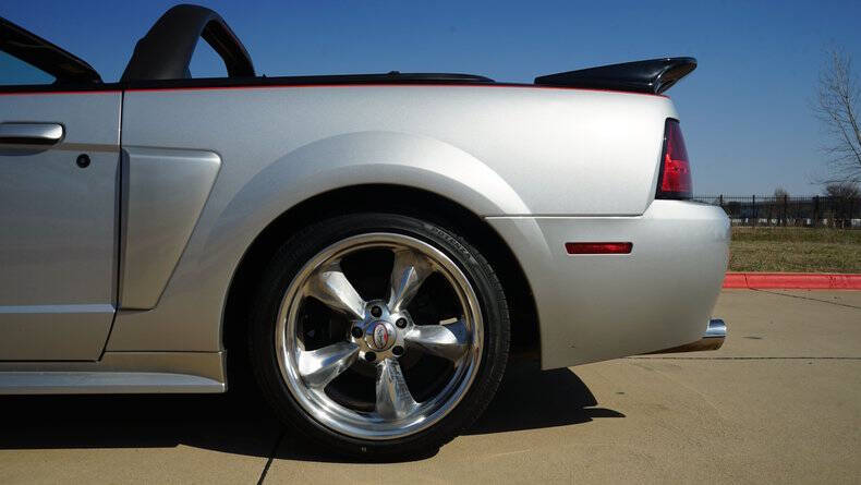 2003 Ford Mustang
