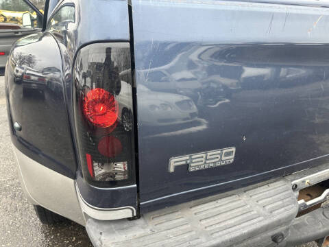 2004 Ford F-350 Super Duty Lariat