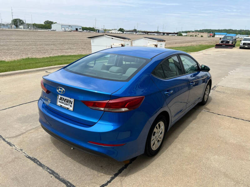 2018 Hyundai Elantra SE