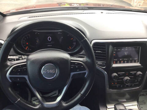 2019 Jeep Grand Cherokee Laredo