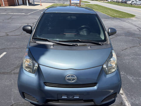 2013 Scion iQ