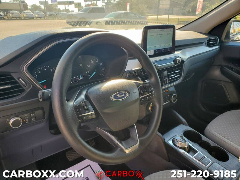 2020 Ford Escape SE