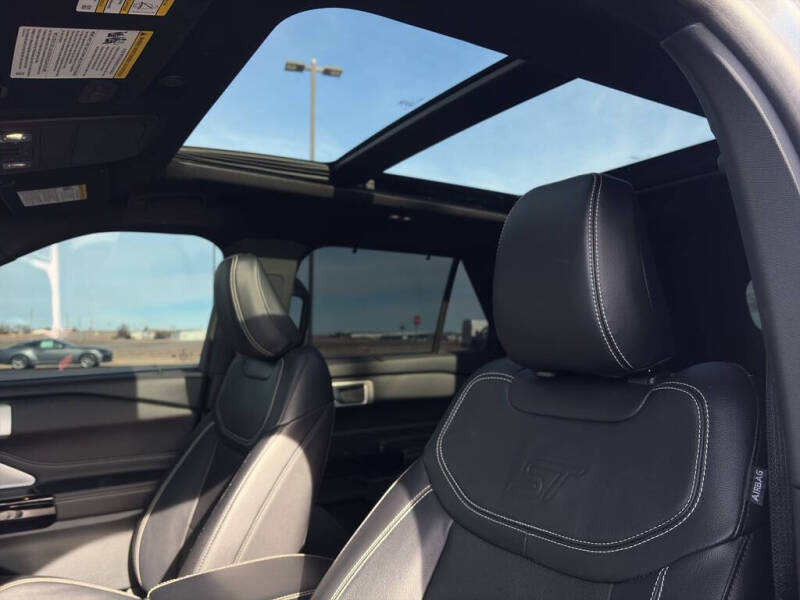 2023 Ford Explorer ST