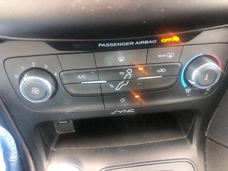 2017 Ford Focus SE