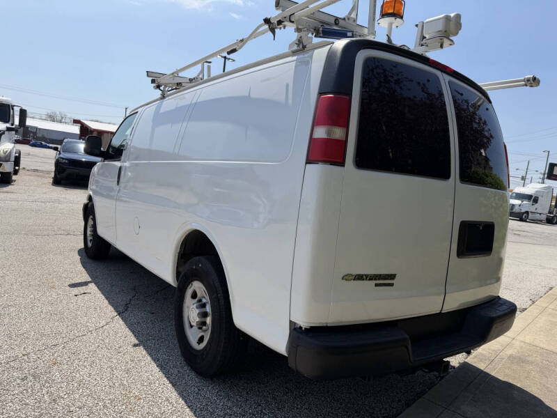 2015 Chevrolet Express 2500