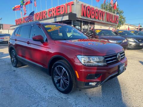 2018 Volkswagen Tiguan for sale at Giant Auto Mart in Houston TX