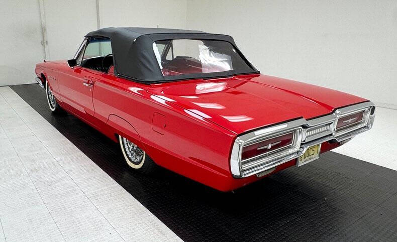 1964 Ford Thunderbird