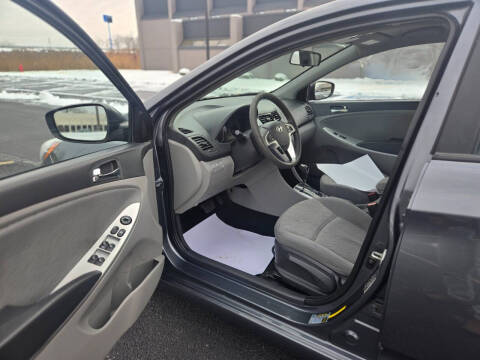 2013 Hyundai Accent GLS