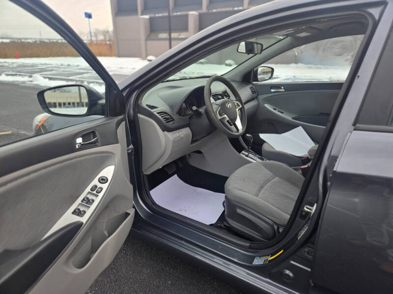 2013 Hyundai Accent GLS