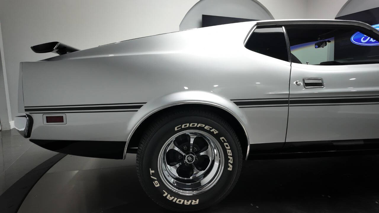 1972 Ford Mustang 26