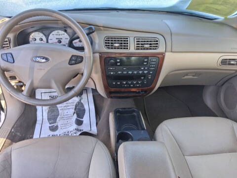 2003 Ford Taurus SEL Deluxe