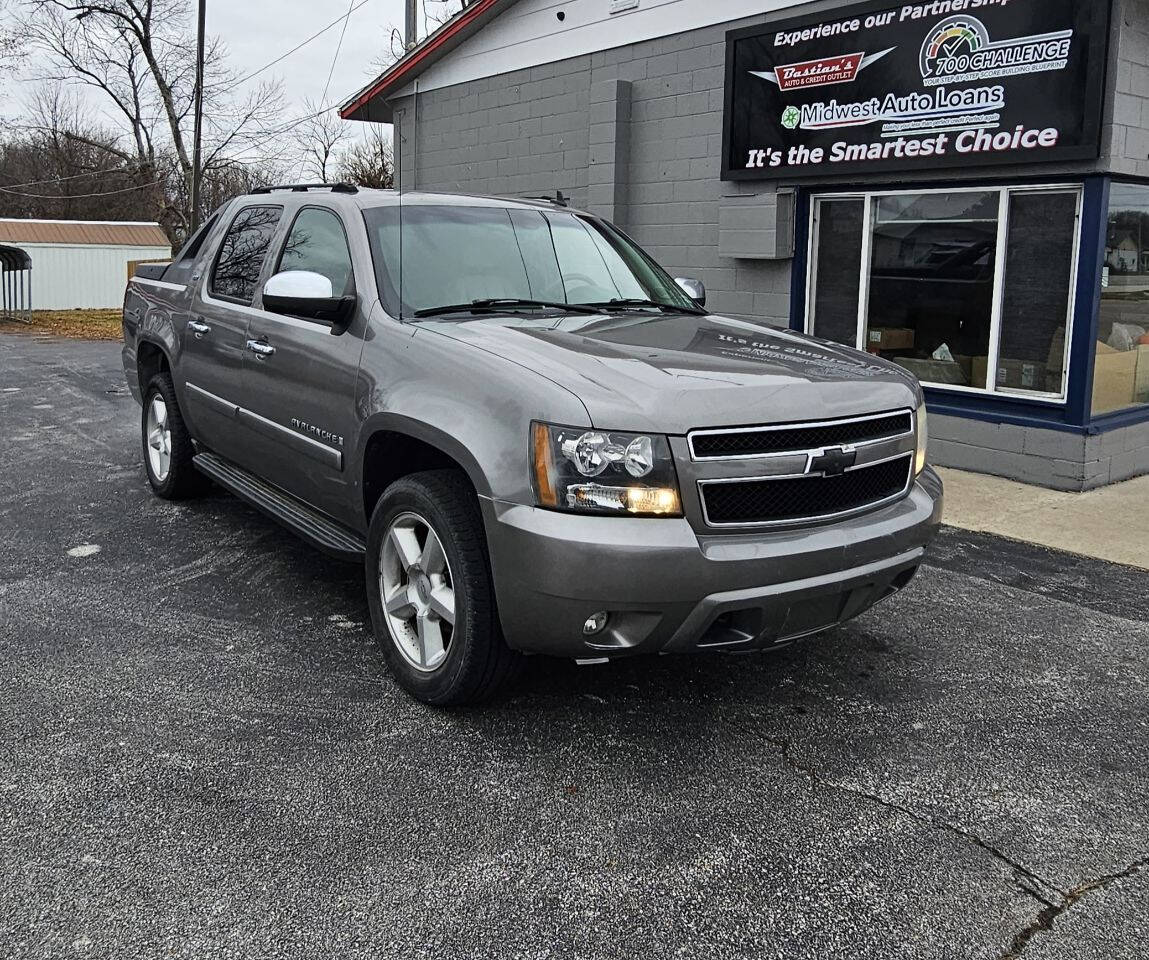 2007 Chevrolet Avalanche for sale at Midwest Auto Loans in Davenport, IA