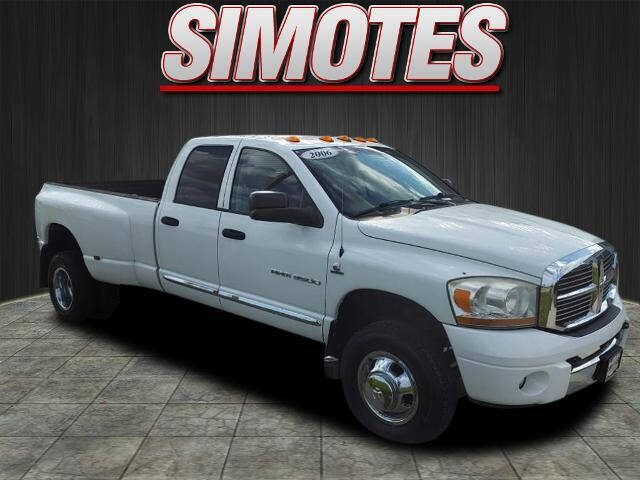 2006 Dodge Ram 3500 for sale at SIMOTES MOTORS in Minooka IL