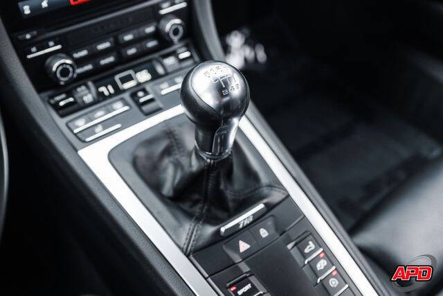 2019 Porsche 718 Cayman
