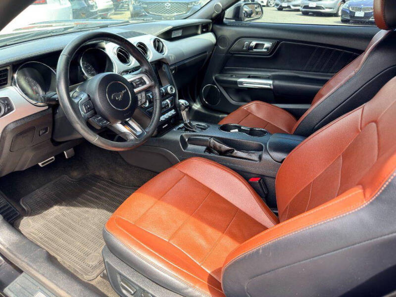 2017 Ford Mustang EcoBoost Premium