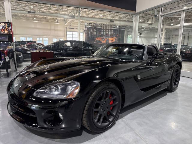 2004 Dodge Viper SRT-10