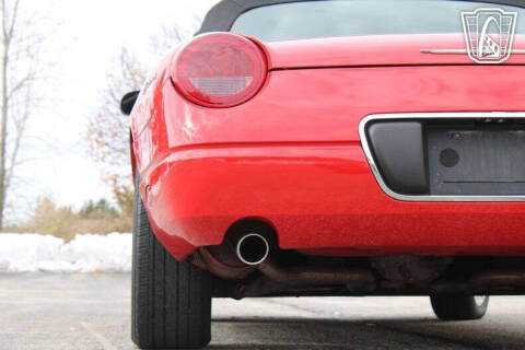 2002 Ford Thunderbird Deluxe