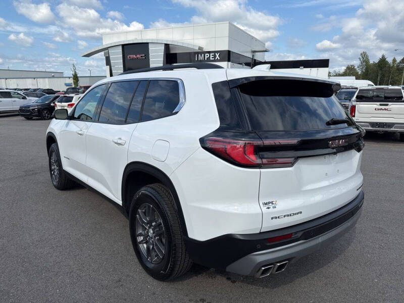 2025 GMC Acadia Elevation