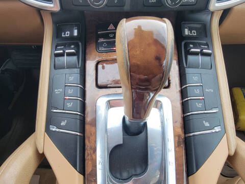 2011 Porsche Cayenne Tiptronic