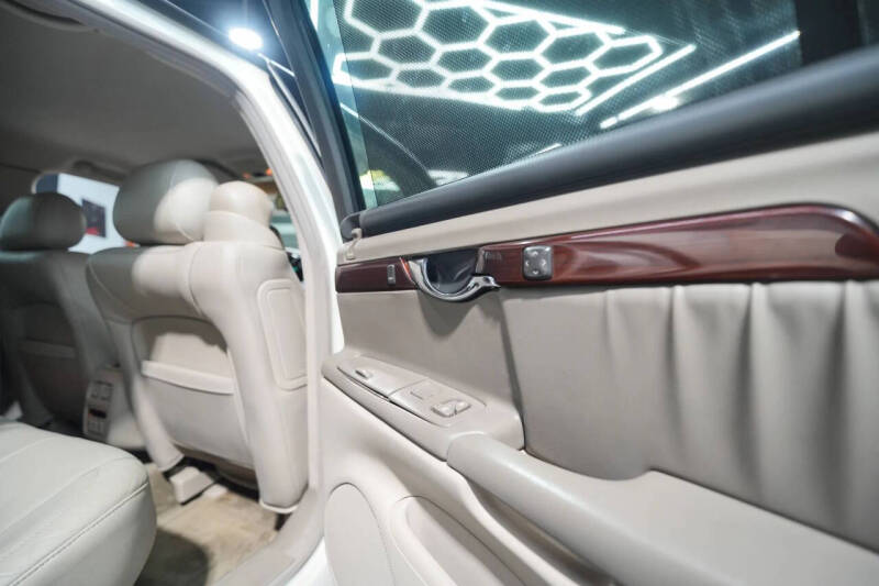 2003 Cadillac DeVille DHS
