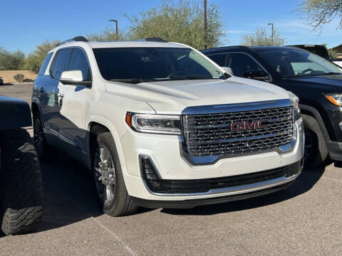 2023 GMC Acadia Denali