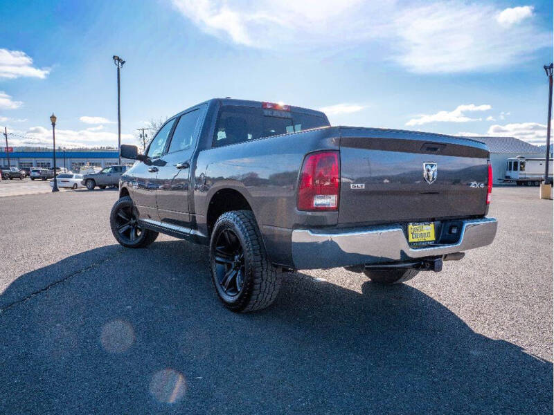2016 RAM 1500 SLT