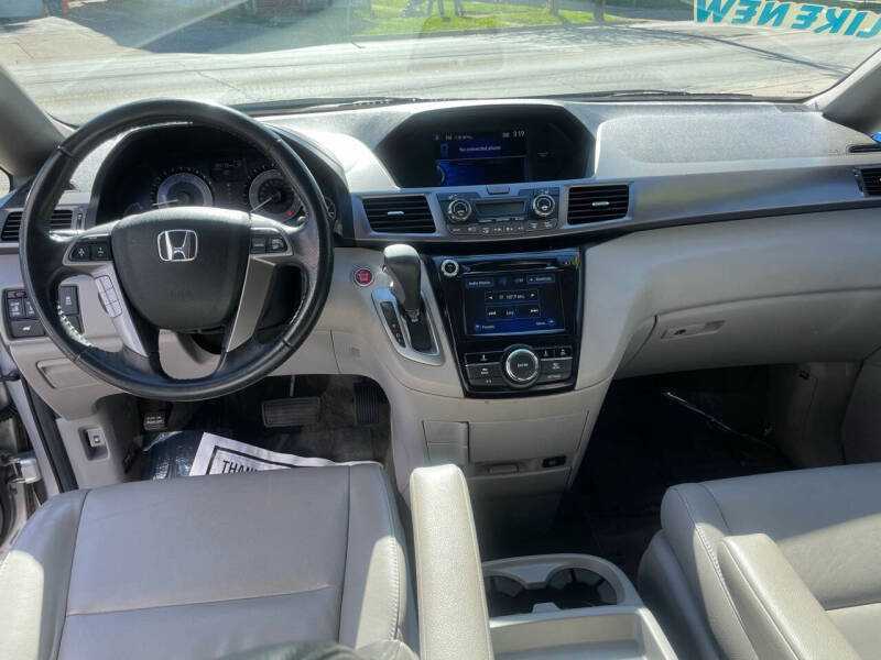 2014 Honda Odyssey EX-L photo 22