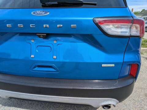 2020 Ford Escape SE