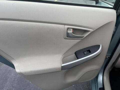 2014 Toyota Prius Five