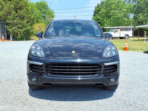 2017 Porsche Cayenne Platinum Edition