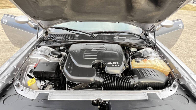 2018 Dodge Challenger SXT Plus