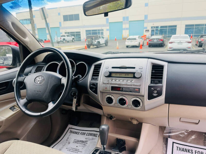 2006 Toyota Tacoma Base photo 30