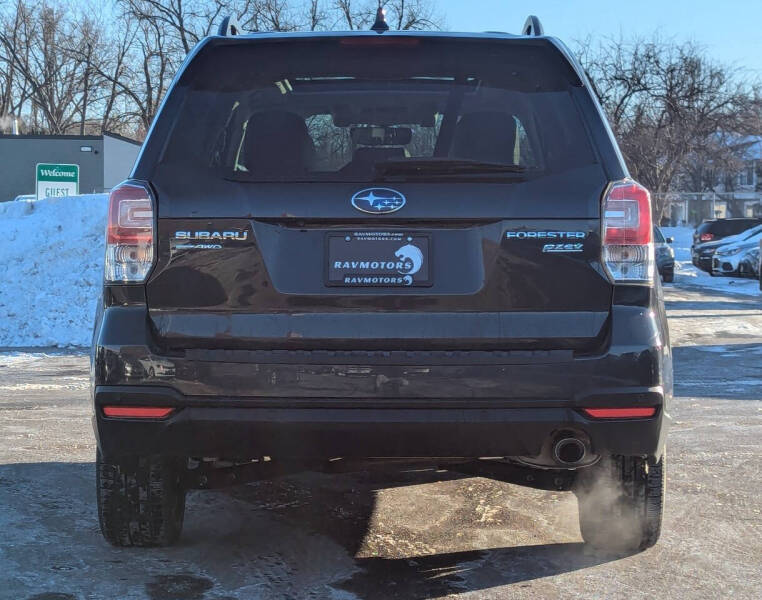 2017 Subaru Forester 2.5i Touring