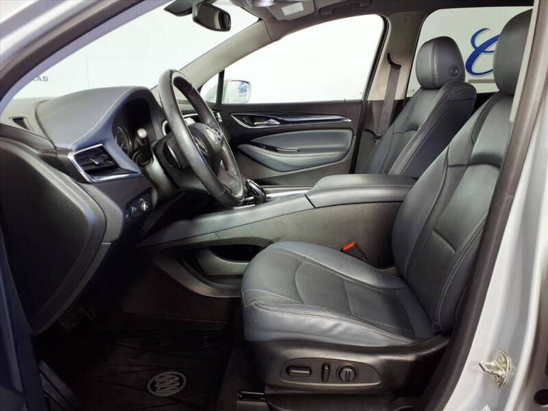 2020 Buick Enclave Essence