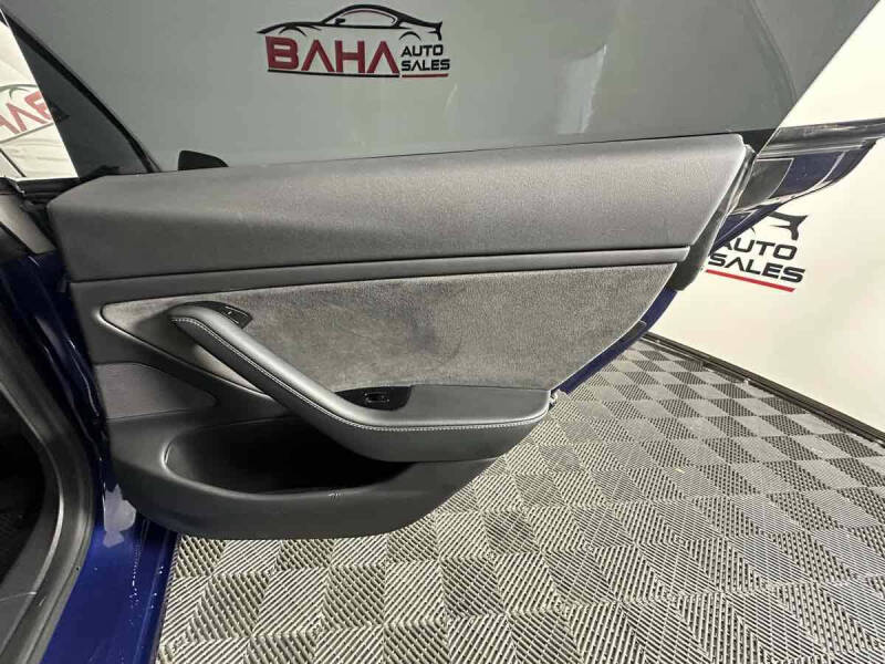 2019 Tesla Model 3 Standard Range Plus