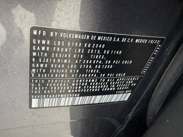 2023 Volkswagen Tiguan SE R-Line Black