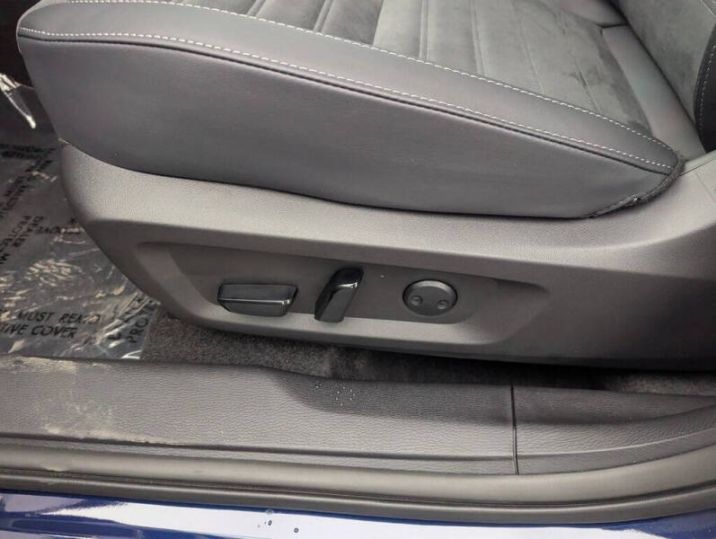 2025 Mitsubishi Outlander PHEV SE