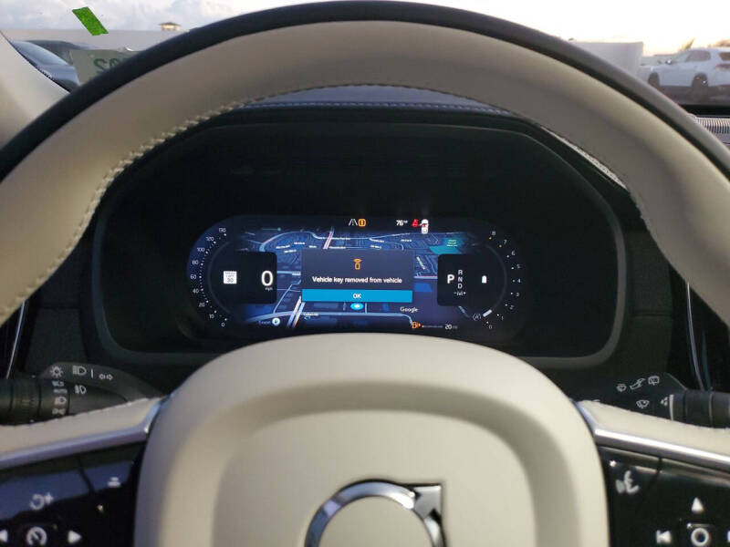 2026 Volvo XC90 B6 Ultra Dark 7P