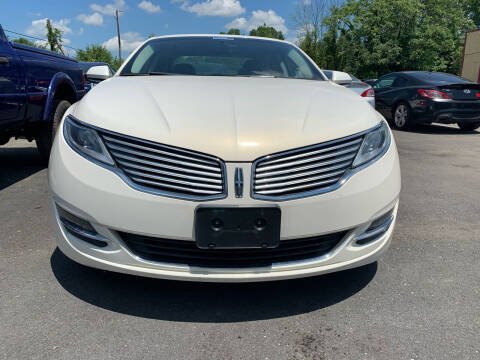 2013 Lincoln MKZ for sale at Virginia Auto Mall in Woodford VA