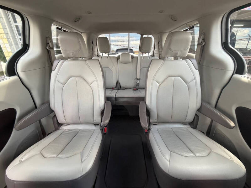 2019 Chrysler Pacifica Touring L Plus