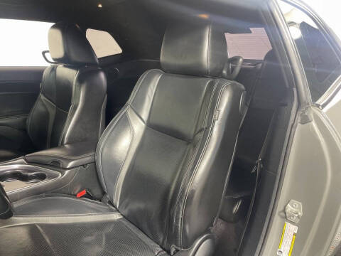 2017 Dodge Challenger SXT