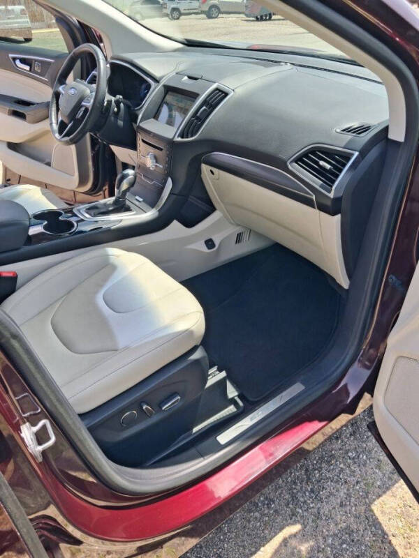 2017 Ford Edge Titanium
