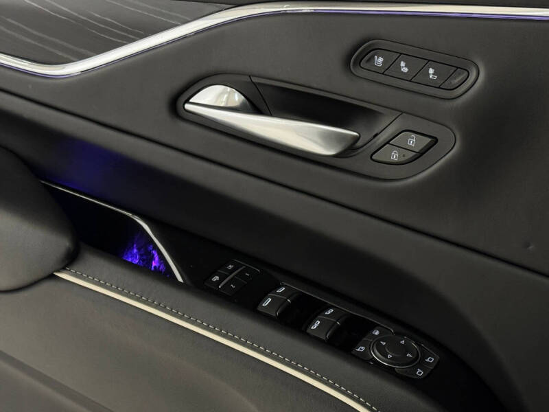 2023 Cadillac Escalade-V ESV