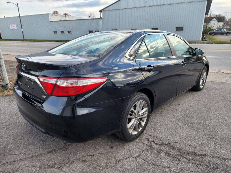 2015 Toyota Camry SE
